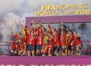 世界女足联赛盛大启幕，球迷热情参与观赛